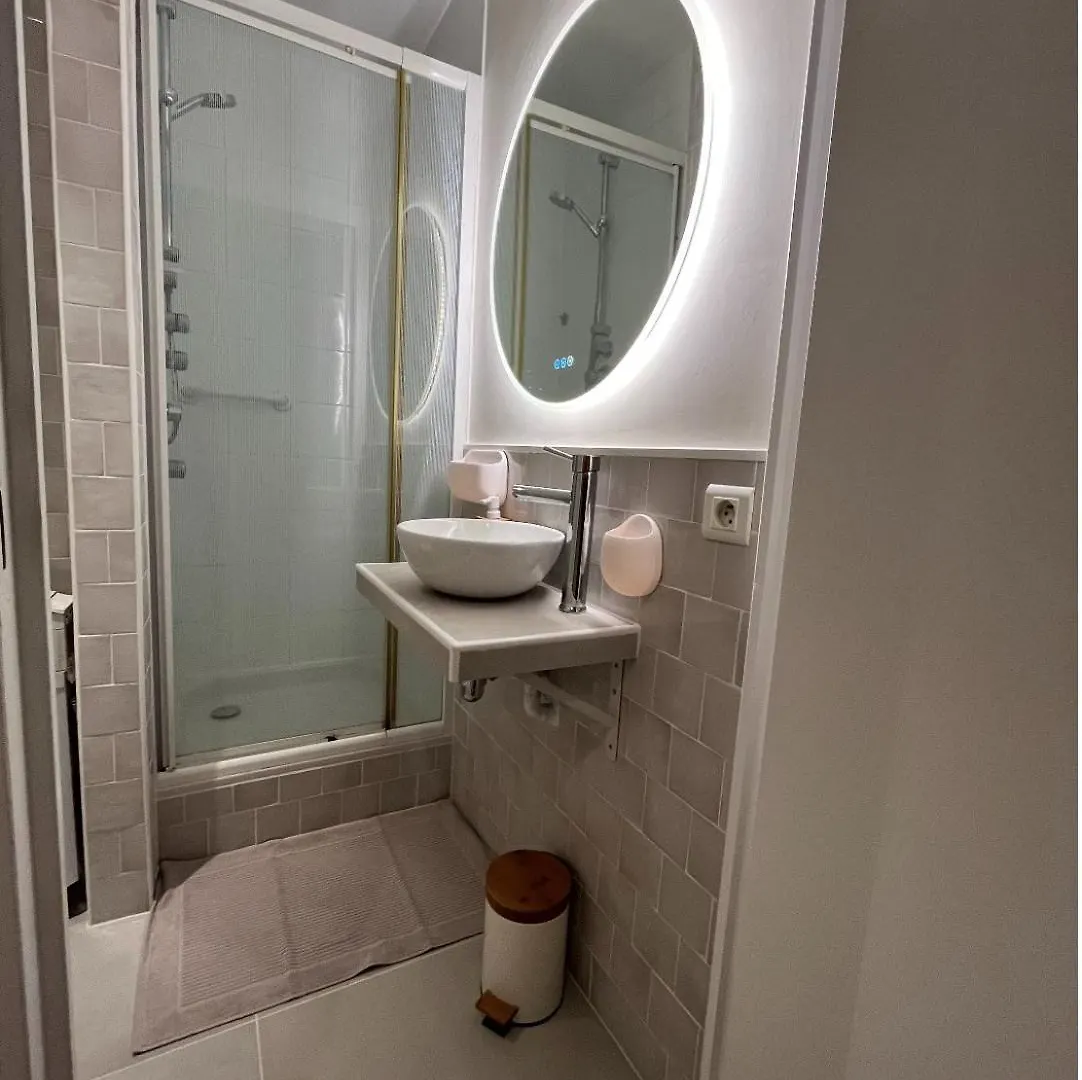 Homestay Parisian Cocoon- Luxembourg Garden- Independant
